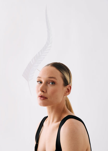 RISEN - white